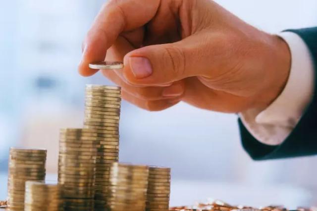 warc-global-ad-spending-set-to-surpass-1t-milestone