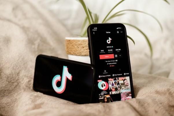 TikTok Shifts to U.S. Control After Government Order and Investor Deal