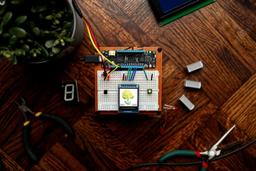 Factory of the Future: How AI and Google Cloud are Transforming Manufacturing