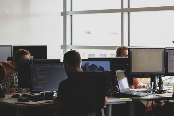 Cybersecurity Experts Warn: Hackers Are Now Moving Faster Than Humans Can Respond