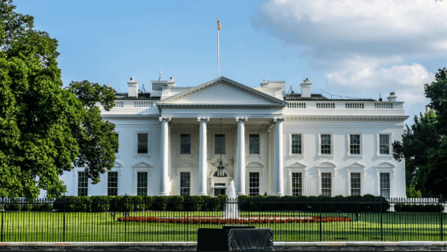 us-government-buys-american-data