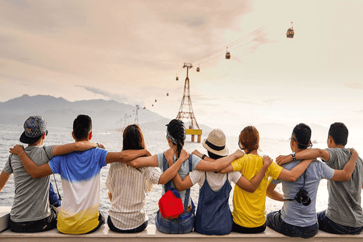 The Power of Networking on the Road: Building Connections While Traveling