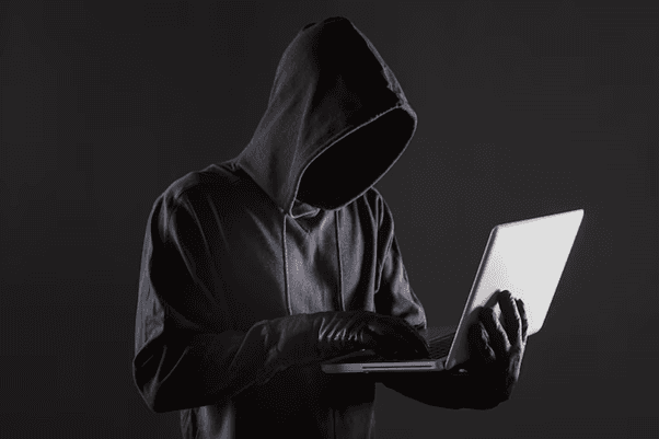 Mysterious Phone Crashes Uncover Sophisticated Cyber Attack